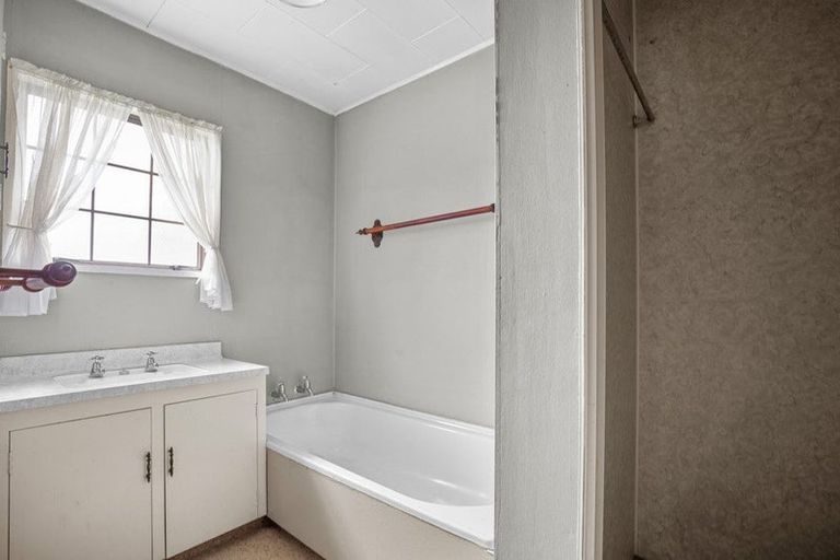 Photo of property in 8 Dawson Place, Alexandra, 9320