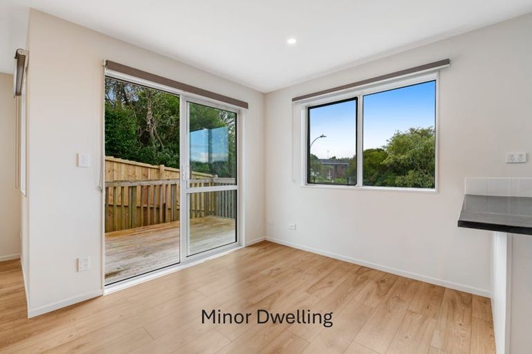 Photo of property in 47 Amorino Drive, Red Beach, 0932
