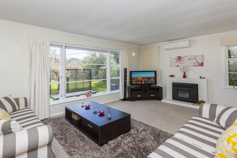 Photo of property in 24 Routley Crescent, Elderslea, Upper Hutt, 5018