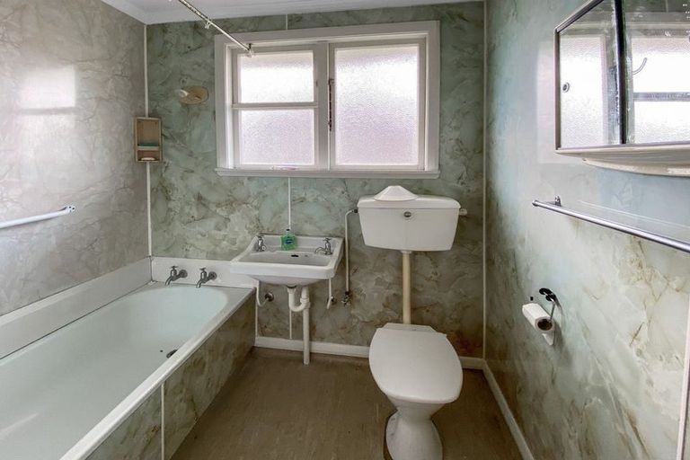 Photo of property in 21 Hartgill Crescent, Dannevirke, 4930