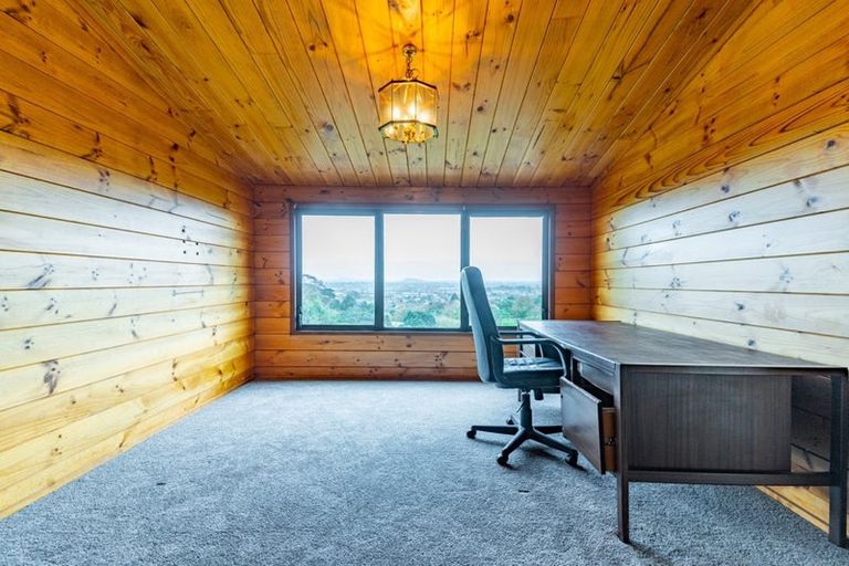 Photo of property in 236 Point View Drive, East Tamaki Heights, Auckland, 2016