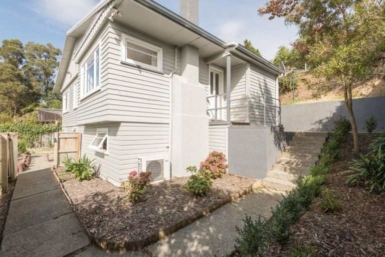 Photo of property in 20 Thompson Terrace, Toi Toi, Nelson, 7010
