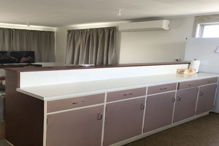Photo of property in 1184 Papamoa Beach Road, Papamoa Beach, Papamoa, 3118