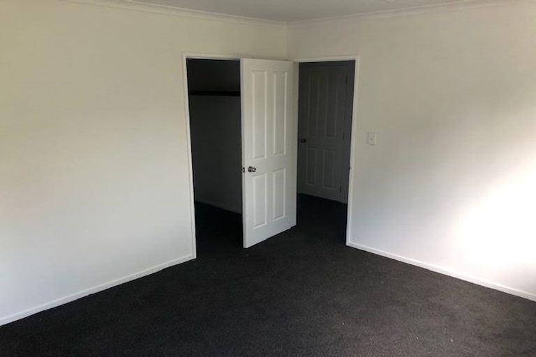 Photo of property in 52 Garelja Road, Henderson, Auckland, 0612
