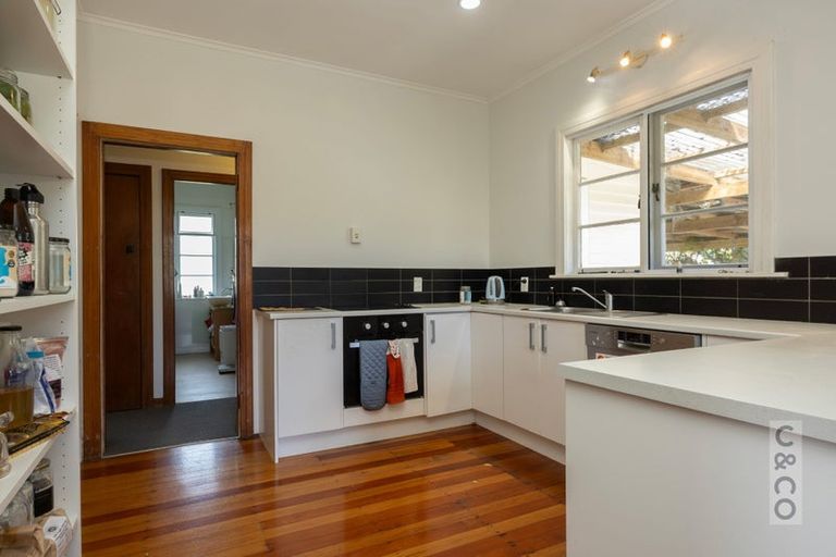 Photo of property in 29 Cambridge Road, Riverhead, 0820