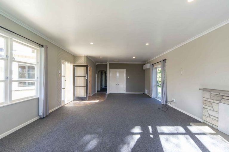 Photo of property in 52 Enderley Avenue, Enderley, Hamilton, 3214