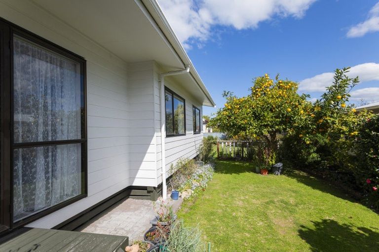 Photo of property in 48 Andrew Street, Elgin, Gisborne, 4010