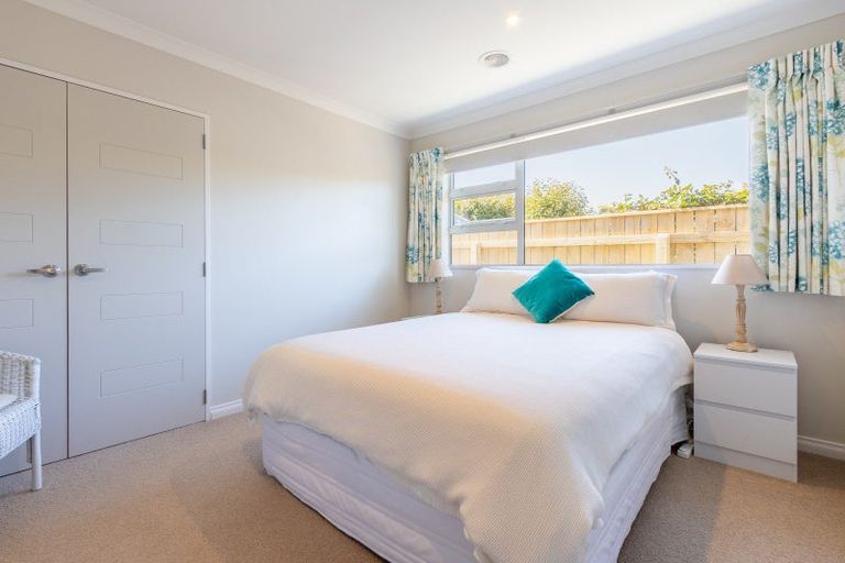 Photo of property in 26 Otupoa Way, Paraparaumu, 5032