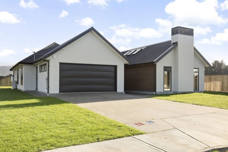 Photo of property in 37 Cotterville Crescent, Greytown, 5712