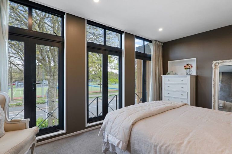 Photo of property in 21 Matai Street East, Riccarton, Christchurch, 8011
