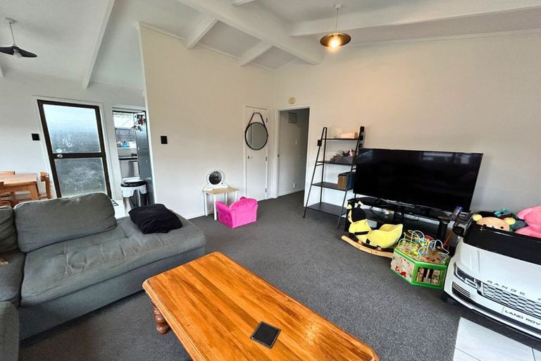 Photo of property in 626 Te Atatu Road, Te Atatu Peninsula, Auckland, 0610