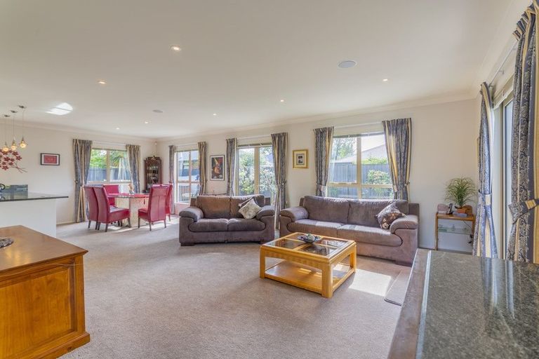 Photo of property in 25 Pewter Place, Northwood, Christchurch, 8051