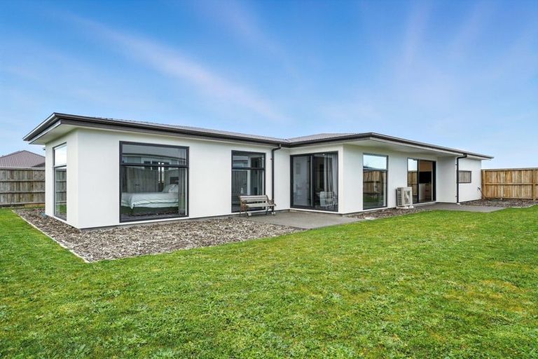 Photo of property in 29 Plover Avenue, Amberley, 7410