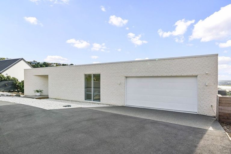 Photo of property in 13 Saint Remy Lane, Redcliffs, Christchurch, 8081