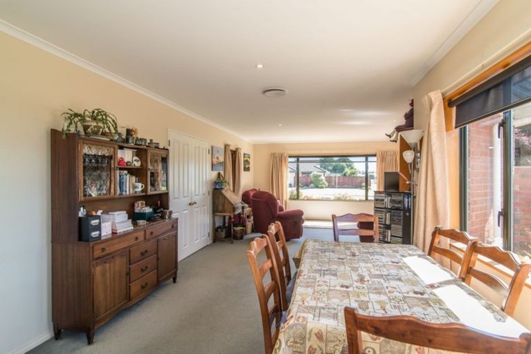 Photo of property in 139 Guildford Drive, Paraparaumu Beach, Paraparaumu, 5032