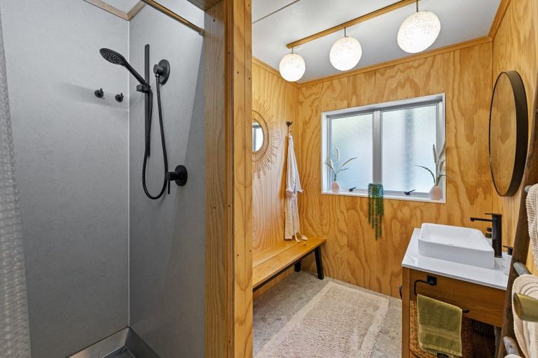 Photo of property in 4 Crownhill Street, Spotswood, New Plymouth, 4310