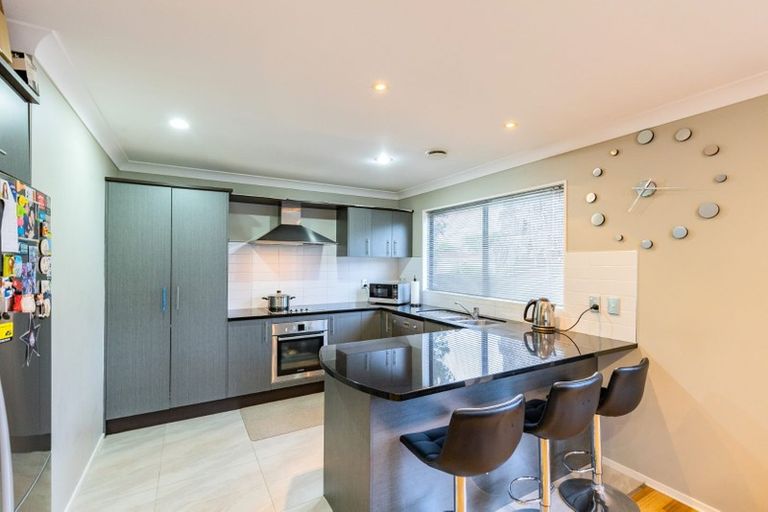 Photo of property in 18a Enderby Drive, Te Atatu Peninsula, Auckland, 0610