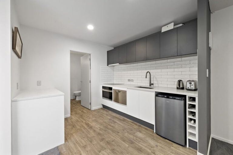 Photo of property in Gilmer Terrace Car Park, 401/9 Gilmer Terrace, Wellington Central, Wellington, 6011