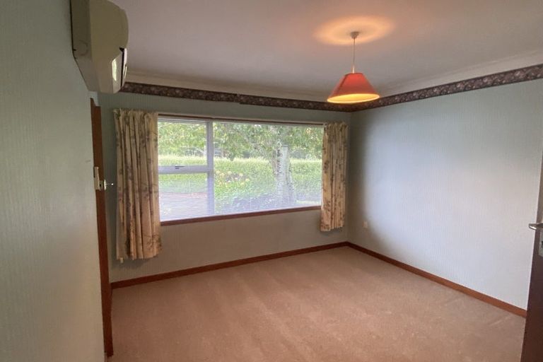 Photo of property in 212a Tukapa Street, Westown, New Plymouth, 4310