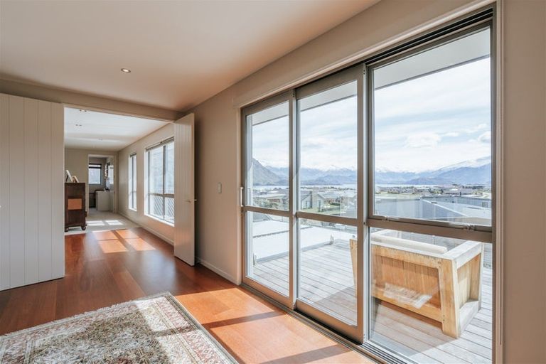 Photo of property in 9 Diamond Lane, Wanaka, 9305