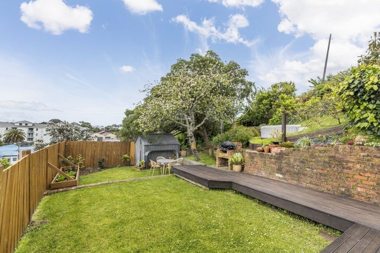 Photo of property in 95 Te Wharepouri Street, Berhampore, Wellington, 6023