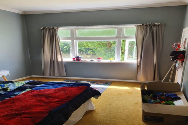 Photo of property in 147 Kawiu Road, Levin, 5510