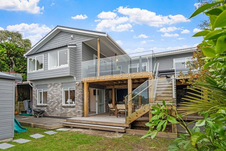 Photo of property in 21 Hinemoa Place, Snells Beach, 0920