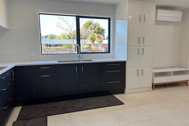 Photo of property in 1 Clonbern Place, Upper Riccarton, Christchurch, 8041