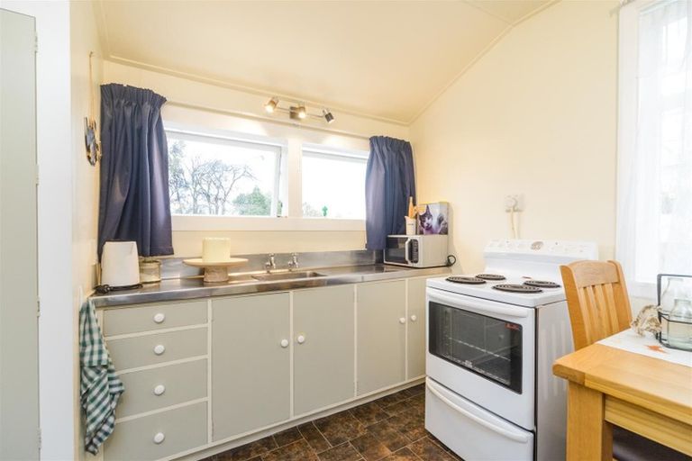 Photo of property in 37 Station Road, Marton, 4710