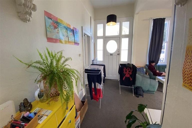 Photo of property in 111 Tasman Street, Mount Cook, Wellington, 6021