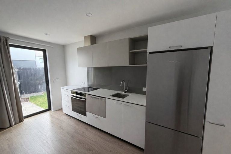 Photo of property in 4/43 New Brighton Road, Shirley, Christchurch, 8061
