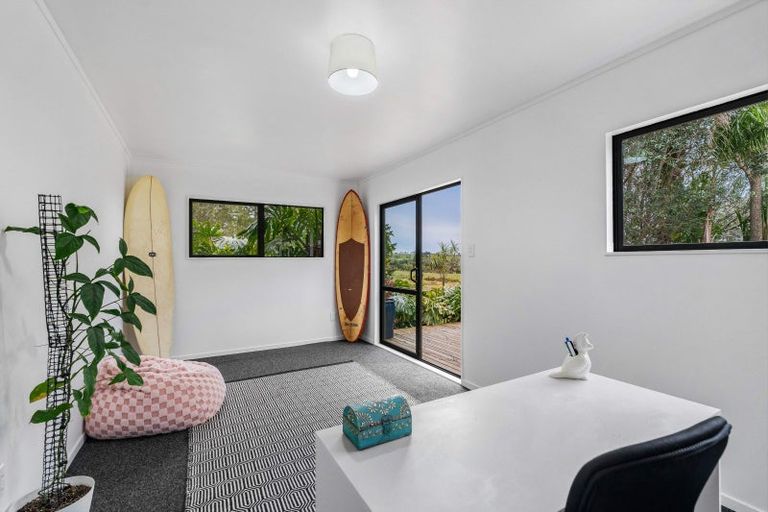 Photo of property in 573 Waimate Road North, Kerikeri, 0293