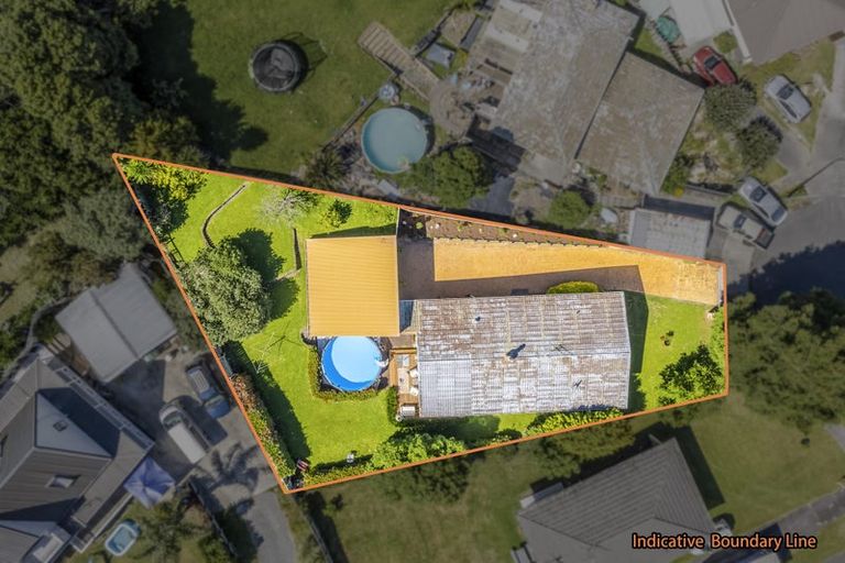 Photo of property in 8 Miro Place, Waiuku, 2123