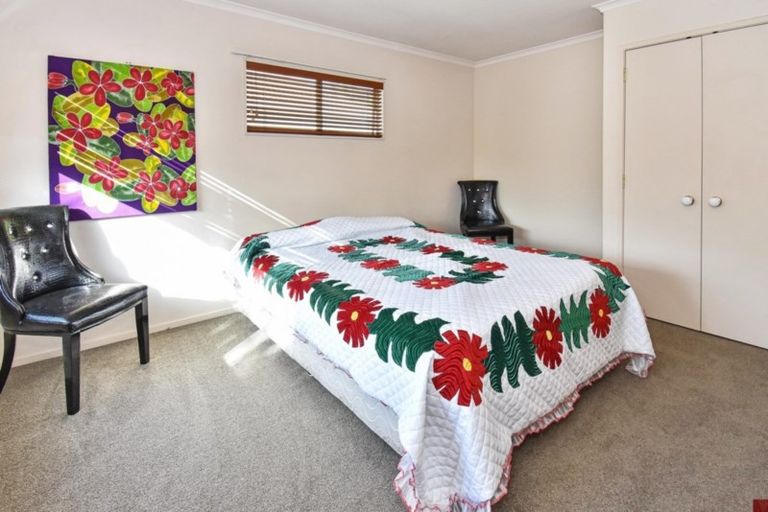 Photo of property in 45e Redoubt Road, Goodwood Heights, Auckland, 2105