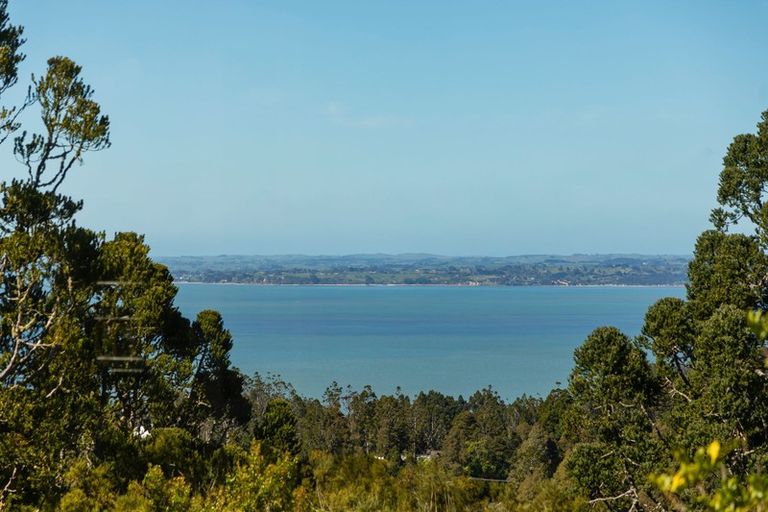 Photo of property in 47 Park Road, Titirangi, Auckland, 0604