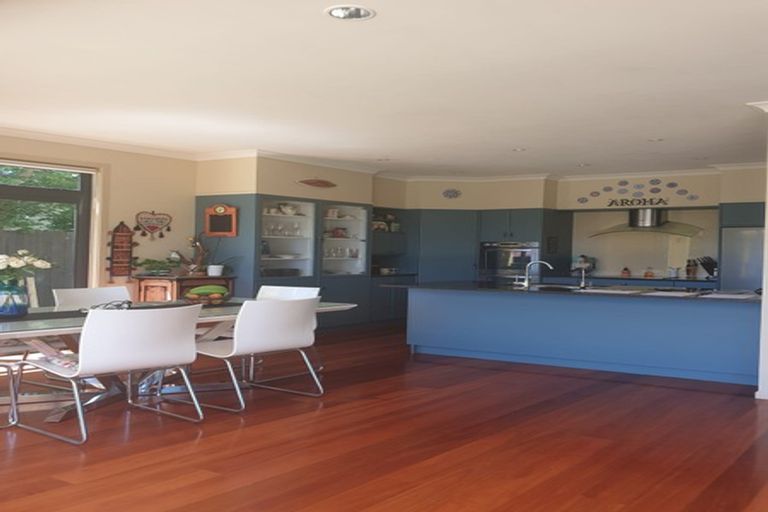 Photo of property in 10 Rays Way, Tuakau, 2121