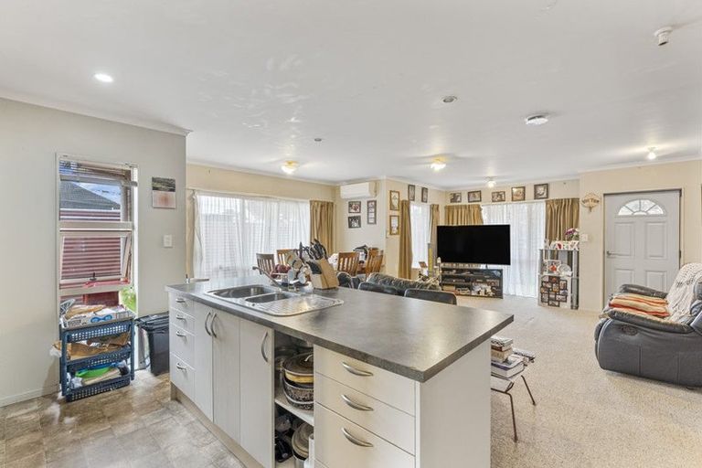 Photo of property in 2 Maire Street, Gonville, Whanganui, 4501