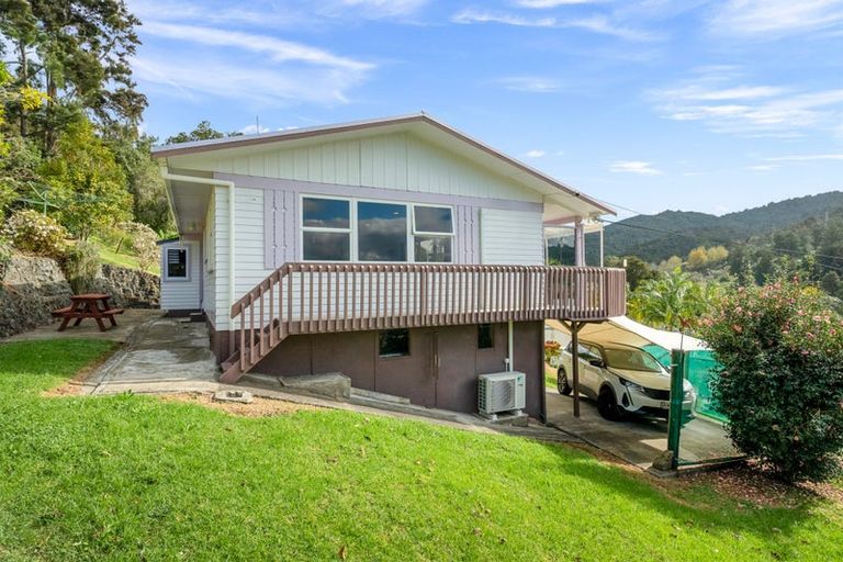 Photo of property in 10 Willow Place, Horahora, Whangarei, 0110