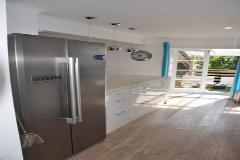 Photo of property in 24 Metcalfe Road, Ranui, Auckland, 0612