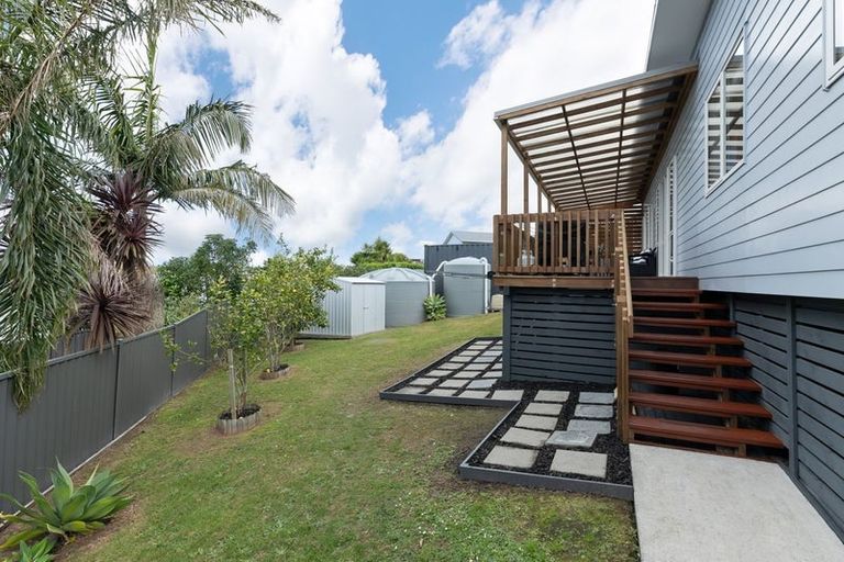 Photo of property in 9 Weka Street, Mangawhai, 0505