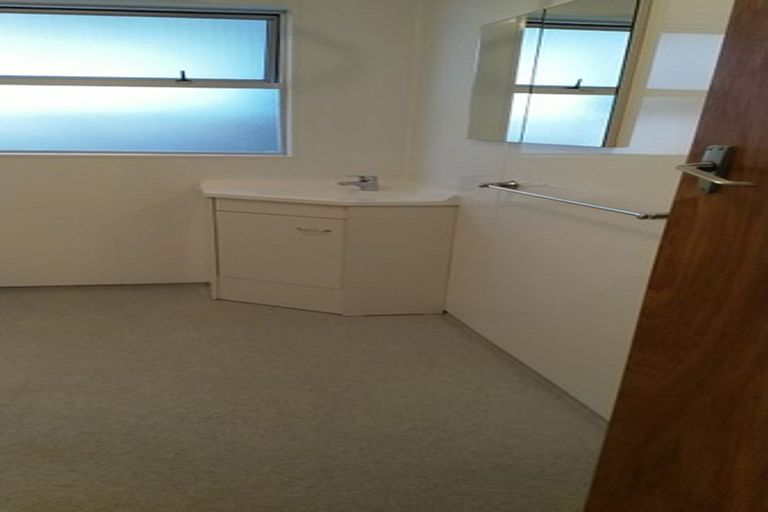 Photo of property in 7a Lincoln Grove, Wainuiomata, Lower Hutt, 5014