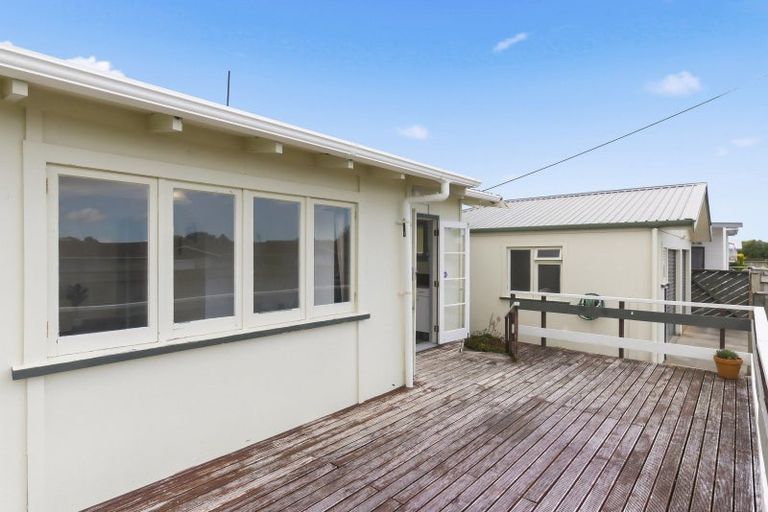 Photo of property in 131 Winchester Street, Levin, 5510