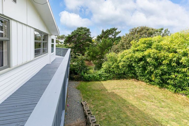 Photo of property in 36 Lynda Avenue, Paparangi, Wellington, 6037