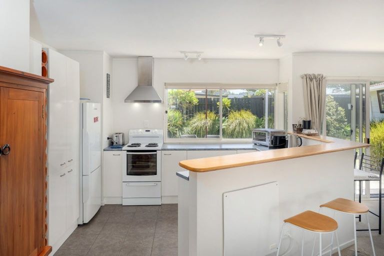 Photo of property in 12 Pleasant Place, Pauanui, Hikuai, 3579