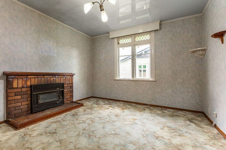 Photo of property in 97 Seddon Street, Pukekohe, 2120