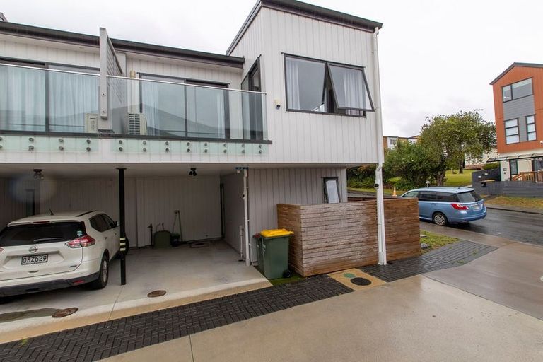 Photo of property in 1 Panga Place, Henderson, Auckland, 0612