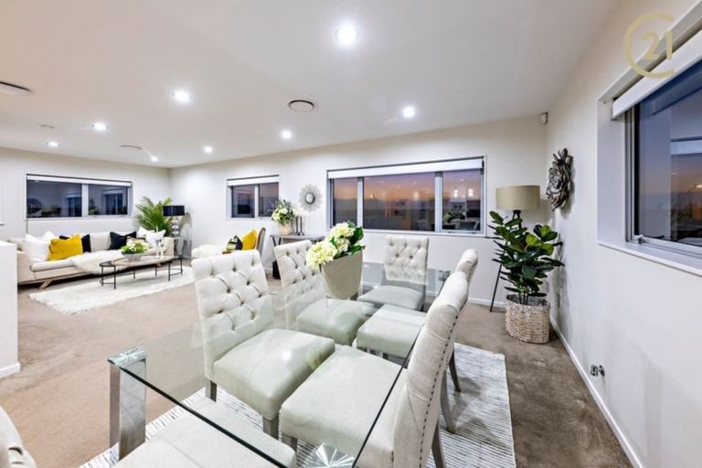 Photo of property in 134 Keri Vista Rise, Papakura, 2110