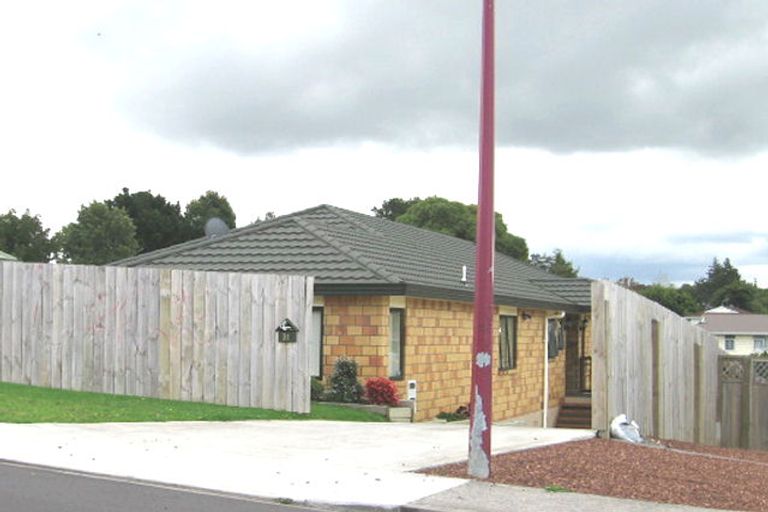 Photo of property in 31 Jadewynn Drive, Massey, Auckland, 0614