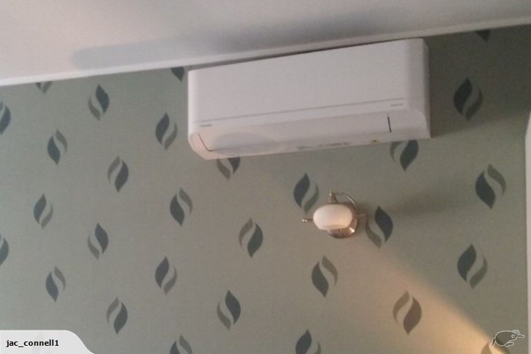 Photo of property in 1/18 Thurleigh Grove, Karori, Wellington, 6012