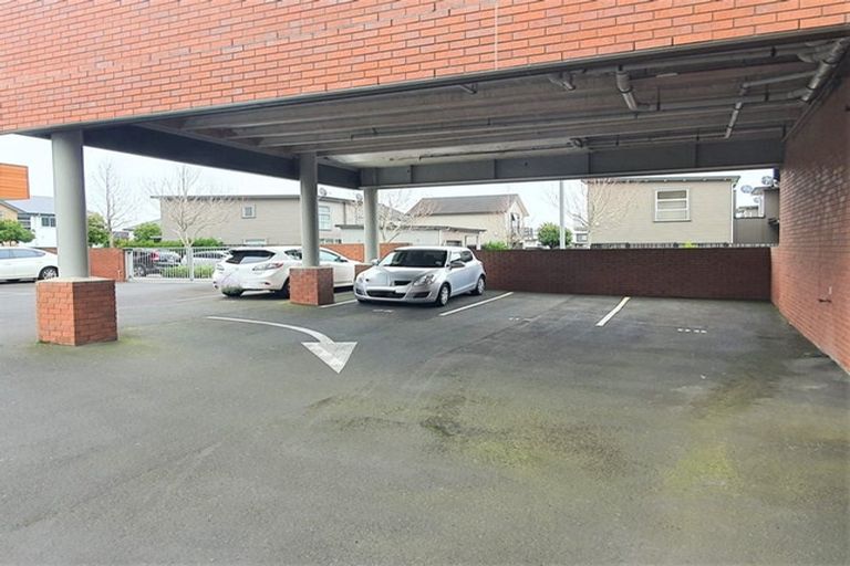 Photo of property in 202/160d Hobsonville Point Road, Hobsonville, Auckland, 0616